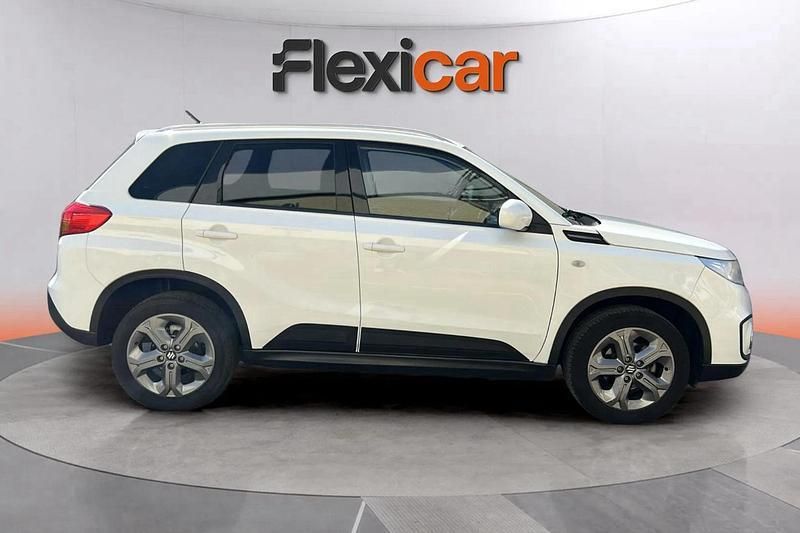 Usado Suzuki Vitara GL 121 CV (88 kW) 2017 Blanco SUV