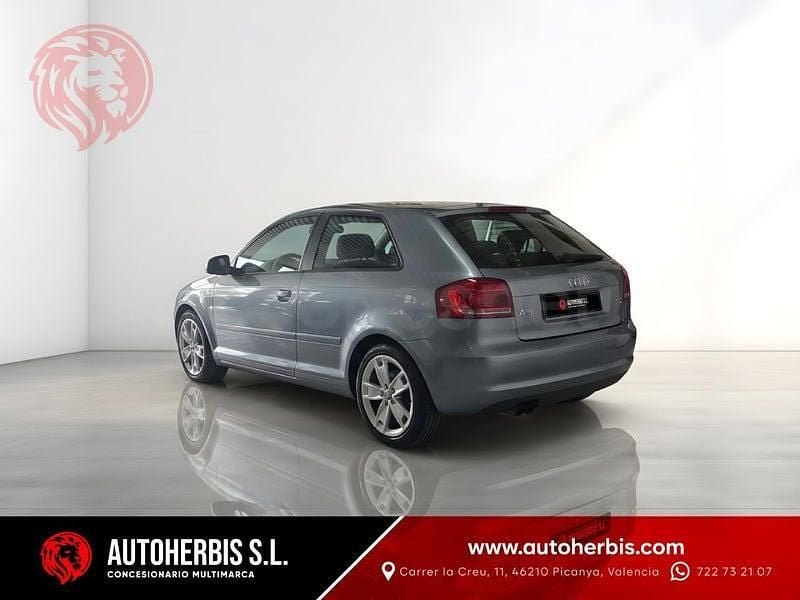 Usado Audi A3 Attraction 140 HP (102 kW) 2012 Azul Citadino