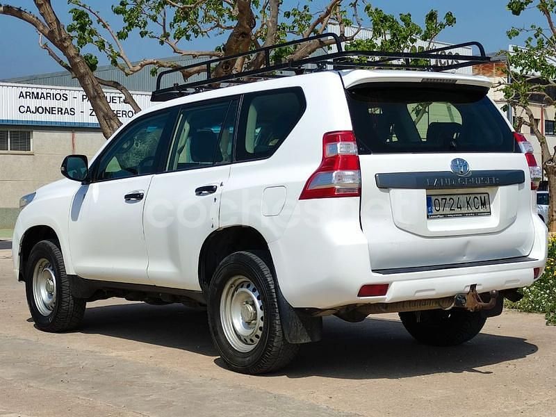 Usado Toyota Land Cruiser 177 CV (130 kW) 2017 Blanco SUV