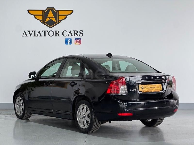 Usado Volvo S40 Momentum 136 CV (100 kW) 2010 Negro Berlina