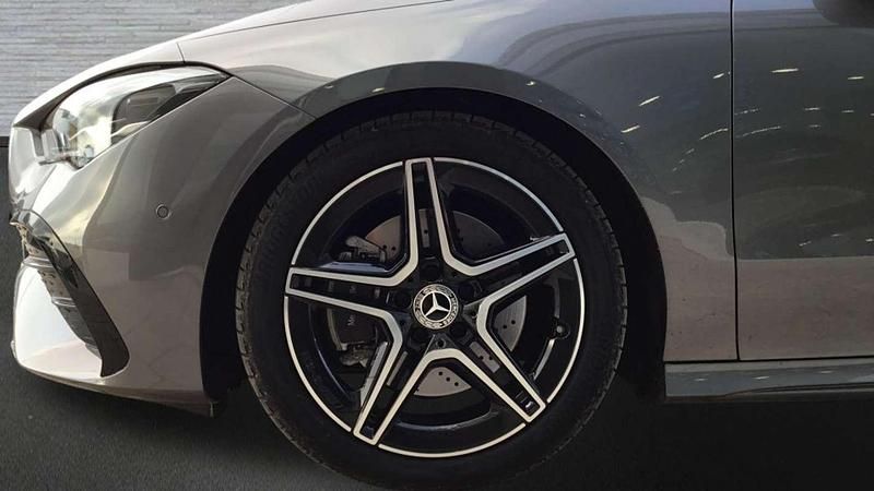 Usado 2024 Mercedes CLA200 Shooting Brake Familiar | 34.600 € (Super precio) - Imagen 1/4