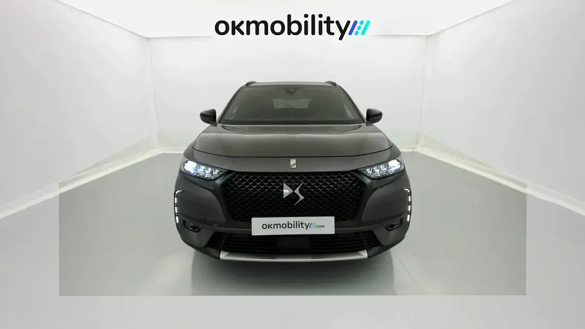 Usado DS Automobiles DS7 Crossback Performance Line Plus 300 CV (220 kW) 2022 Gris platino SUV