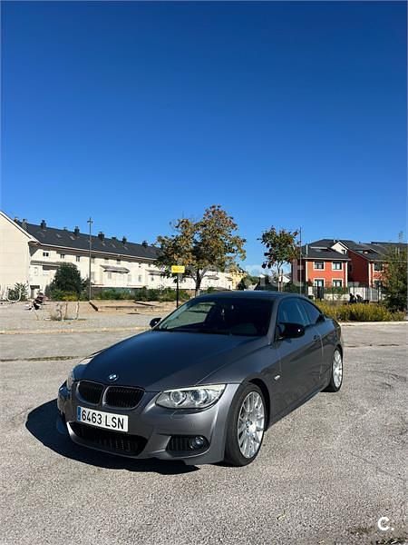 Gris / plata Usado 2012 BMW 320 Coupe | 16.000 € (Precio justo) - Imagen 1/4