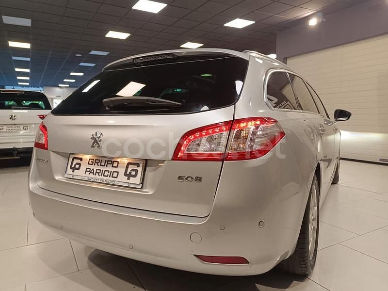 Usado Peugeot 508 SW Allure 150 CV (110 kW) 2015 Gris / plata Familiar