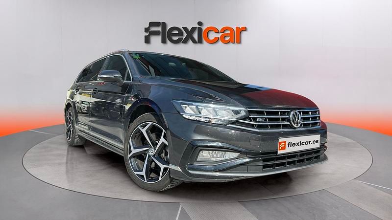 Usado VW Passat Advance 190 CV (139 kW) 2019 Gris Familiar