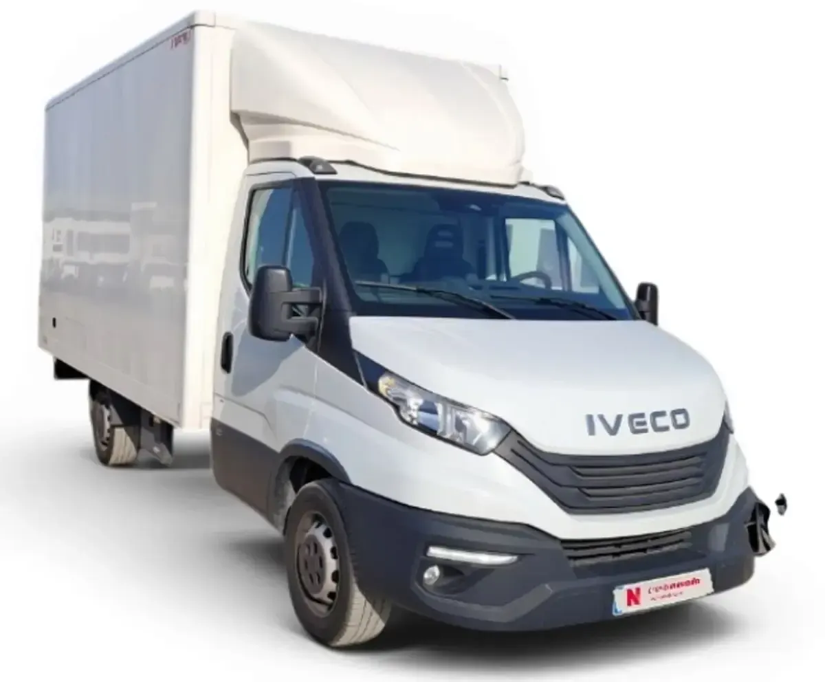 Usado Iveco Daily 160 CV (117 kW) 2024 Blanco