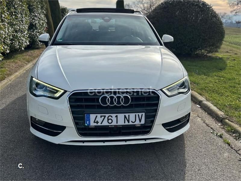 Usado Audi A3 Ambiente 122 CV (89 kW) 2013 Blanco Berlina