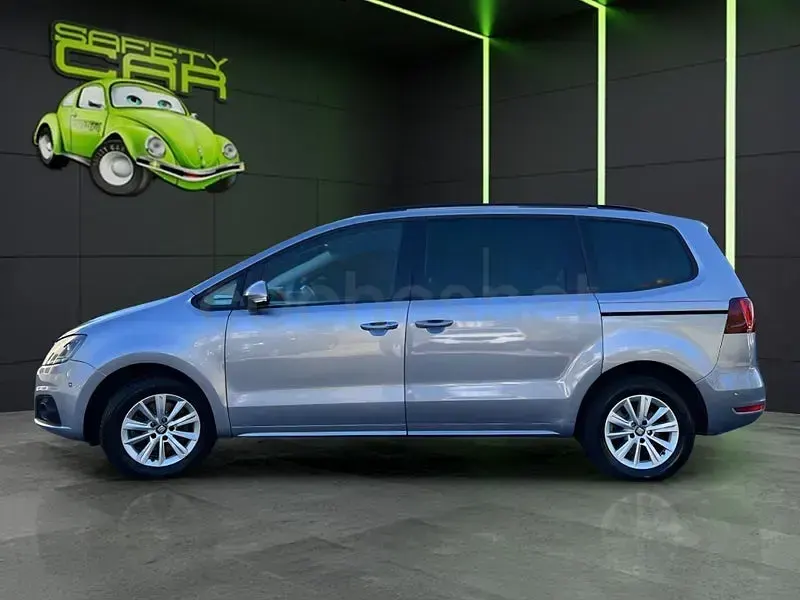 Usado Seat Alhambra Style 150 CV (110 kW) 2022 Gris / plata Monovolumen