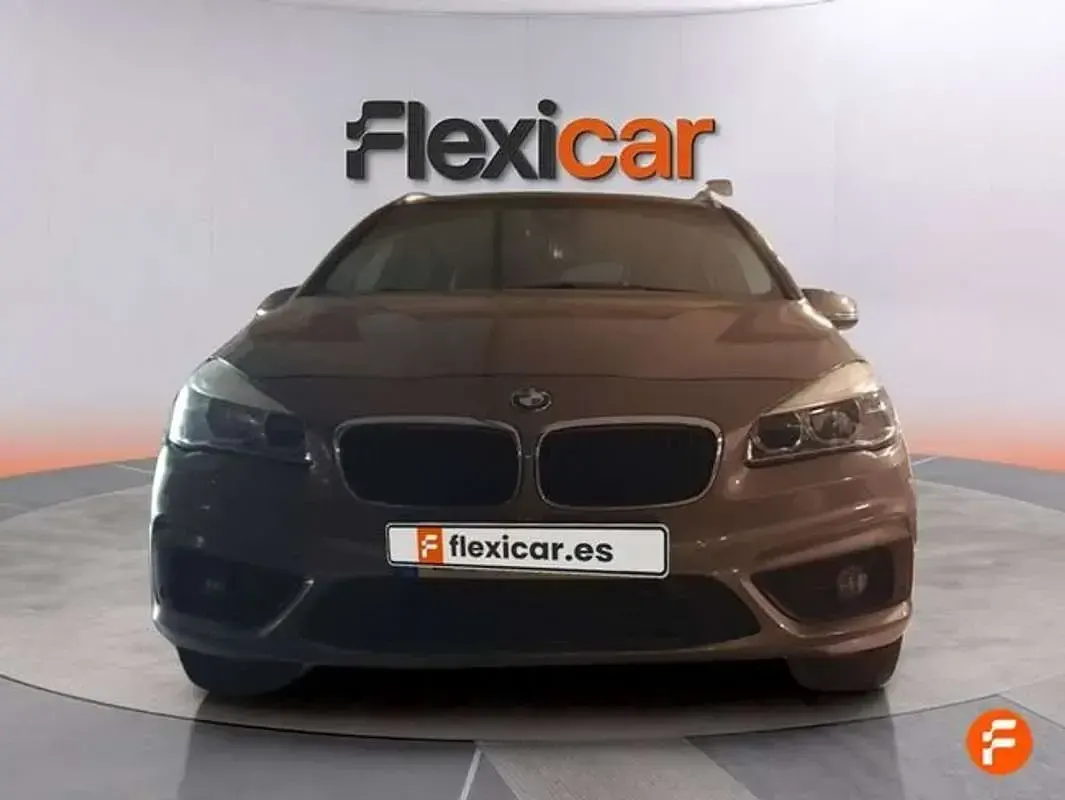 Usado BMW 218 150 HP (110 kW) 2016 Cinzento Monovolume