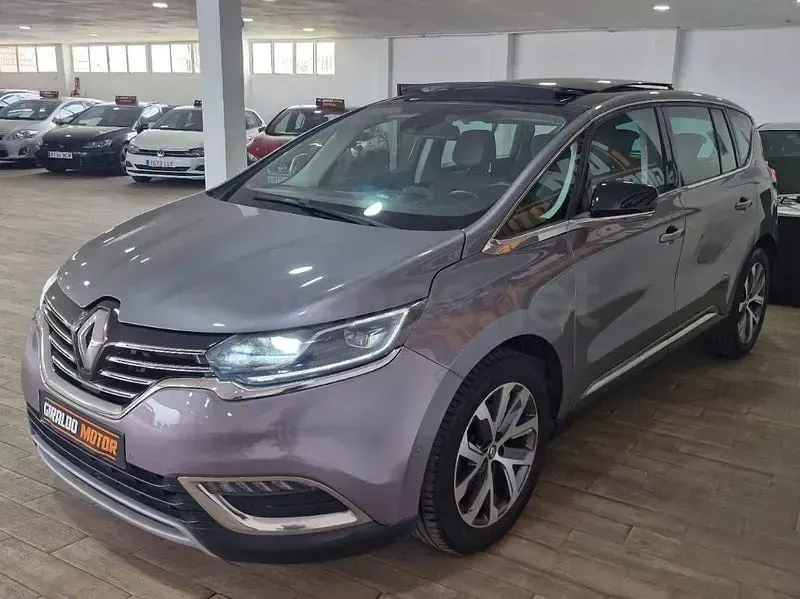 Usado Renault Espace Zen 160 CV (117 kW) 2016 Gris / plata Monovolumen