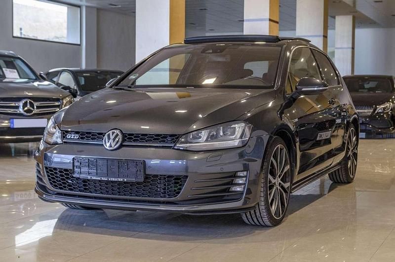 Usado VW Golf VII GTD 184 CV (135 kW) 2016 Gris Utilitario