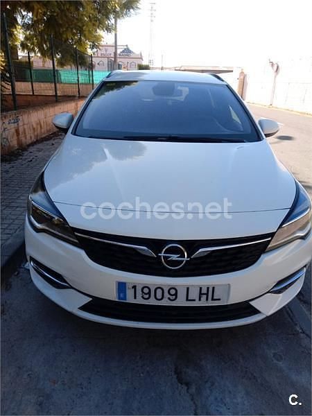 Blanco Usado 2020 Opel Astra Edition Familiar | 9500 € (Precio justo) - Imagen 1/4