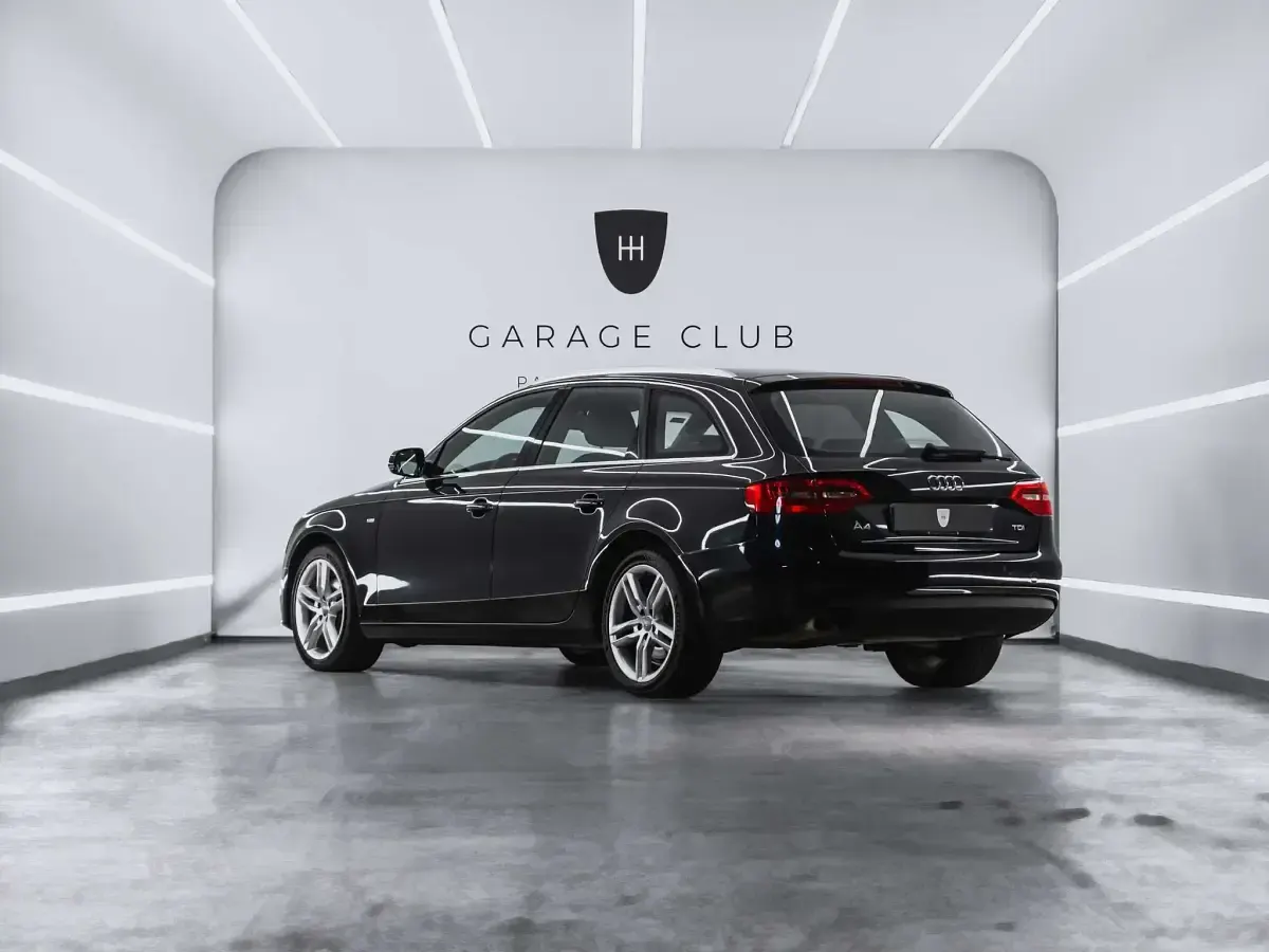 Usado Audi A4 150 CV (110 kW) 2013 Negro Familiar
