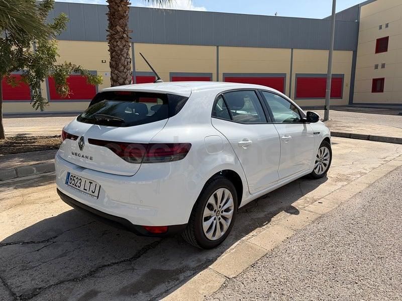 Usado Renault Mégane IV Life 115 CV (84 kW) 2021 Blanco Berlina