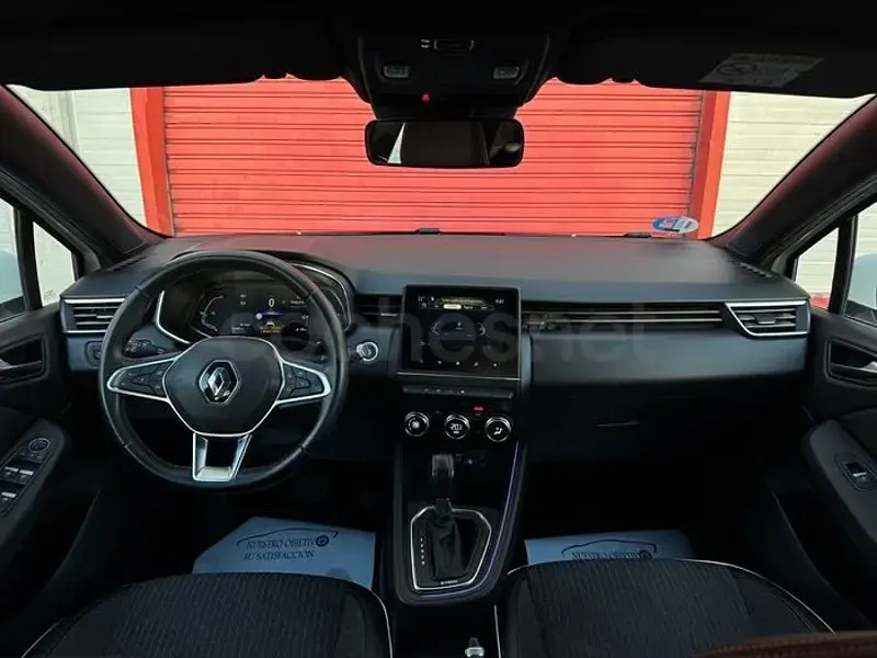 Usado Renault Clio V Zen 140 CV (102 kW) 2021 Blanco Berlina