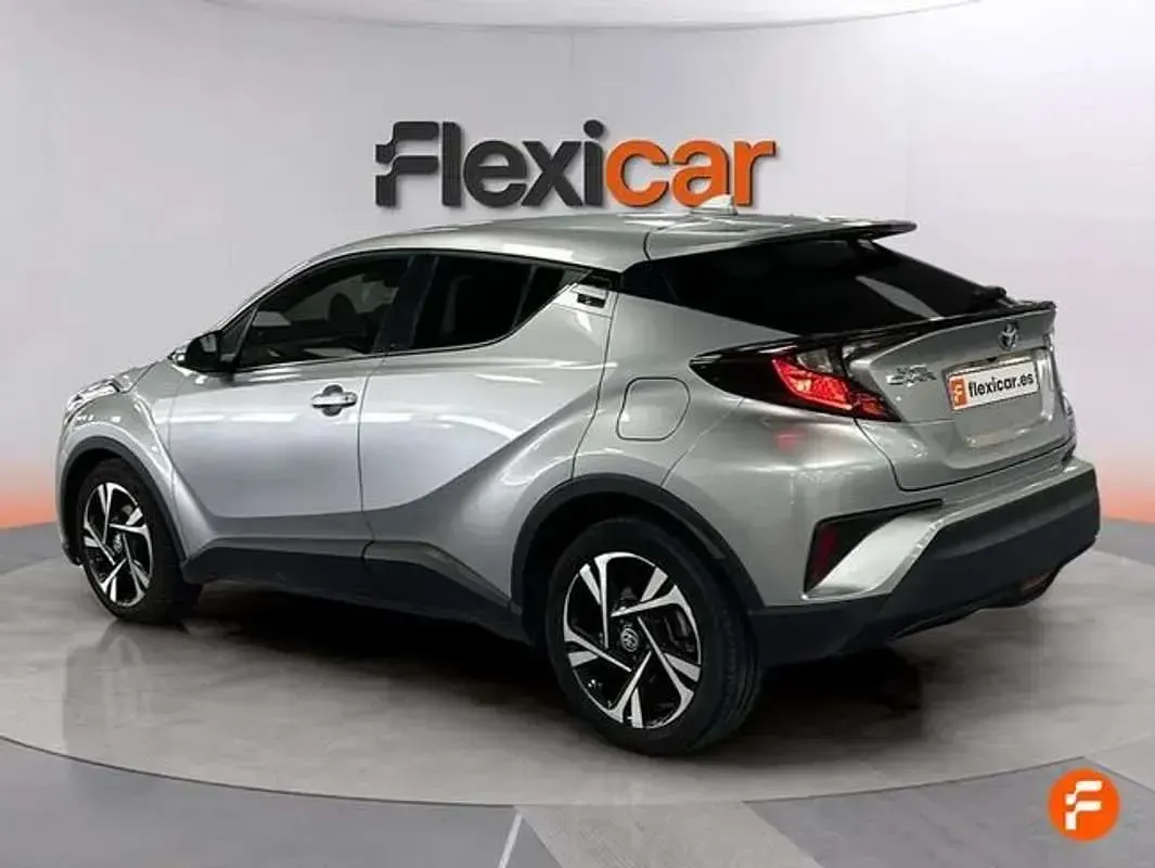 Usado Toyota C-HR Active 140 CV (102 kW) 2023 Gris SUV