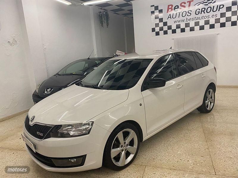 Blanco Usado 2015 Skoda Rapid Ambition Familiar | 11.990 € (Precio justo) - Imagen 1/4