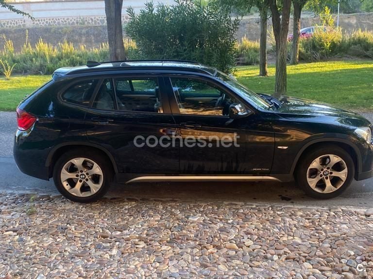 Usado BMW X1 143 CV (105 kW) 2010 Negro SUV
