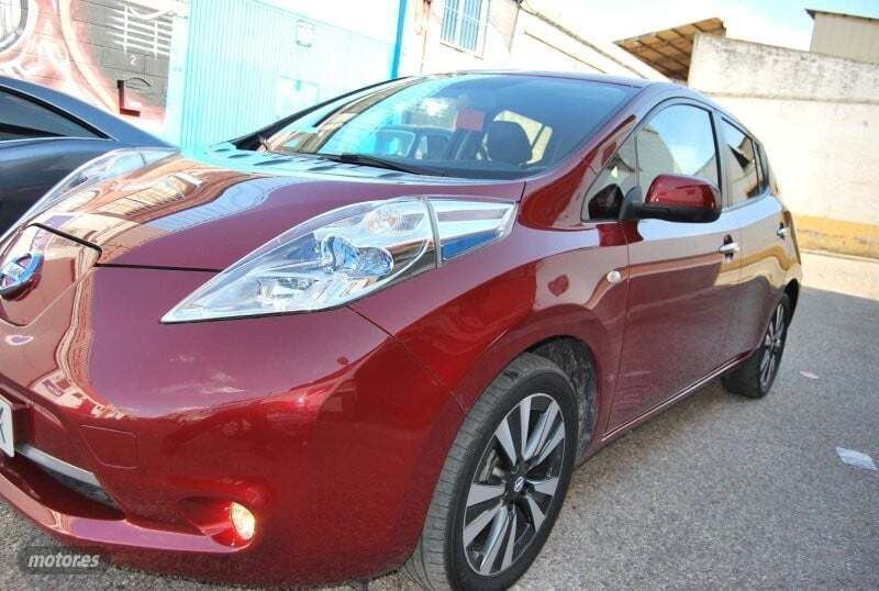 Usado Nissan Leaf Tekna 58 kW (80 CV) 2017 Rojo Utilitario