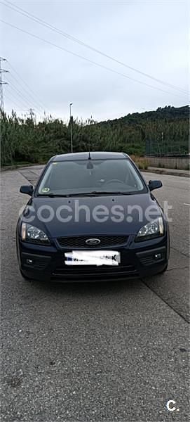 Usado Ford Focus Sport 136 CV (100 kW) 2006 Azul Berlina