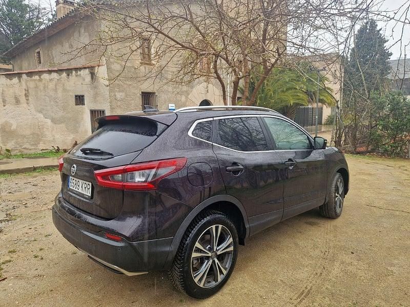 Usado Nissan Qashqai N-Connecta 115 CV (84 kW) 2018 Negro SUV