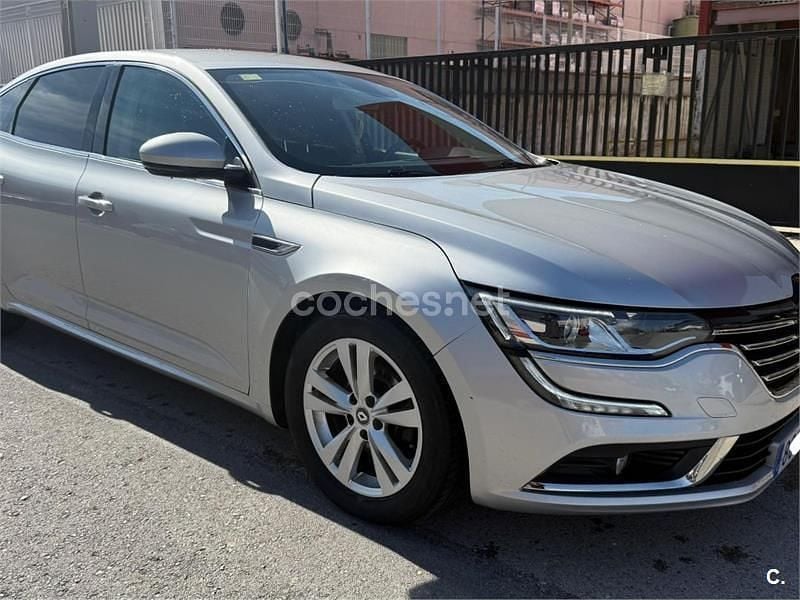 Usado Renault Talisman Intens 130 CV (95 kW) 2016 Gris / plata Berlina