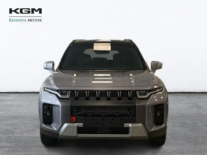Usado KGM Torres 204 CV (150 kW) 2025 Gris / plata SUV