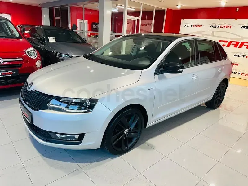 Usado Skoda Rapid Ambition 110 CV (80 kW) 2018 Gris / plata Utilitario
