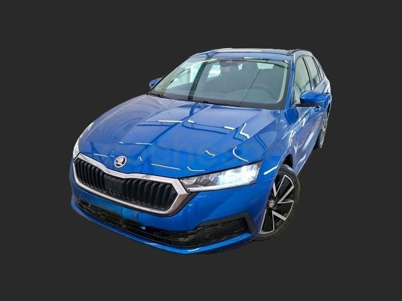 Usado Skoda Octavia 204 CV (150 kW) 2022 Azul Familiar