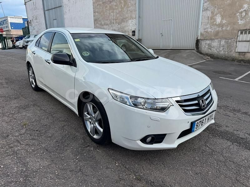 Blanco Usado 2014 Honda Accord Executive Berlina | 4600 € - Imagen 1/4