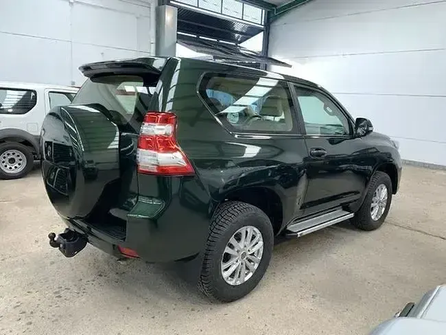 Usado Toyota Land Cruiser 177 CV (130 kW) 2016 Verde SUV