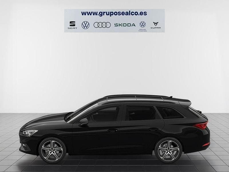 Nuevo Seat Leon FR 150 CV (110 kW) 2026 Negro Familiar