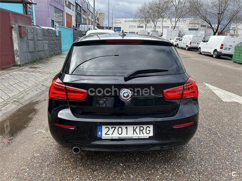 Usado BMW 118 Comfort Edition 136 CV (100 kW) 2018 Negro Utilitario