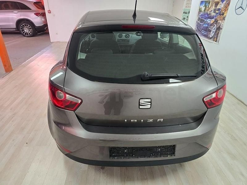 Usado Seat Ibiza SC Reference 70 CV (51 kW) 2014 Gris / plata Utilitario