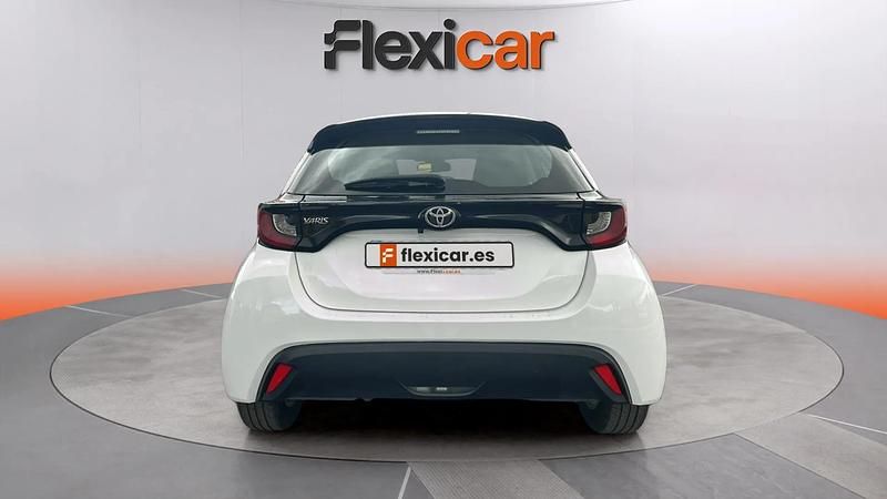 Usado Toyota Yaris Edition 125 CV (91 kW) 2024 Blanco Utilitario