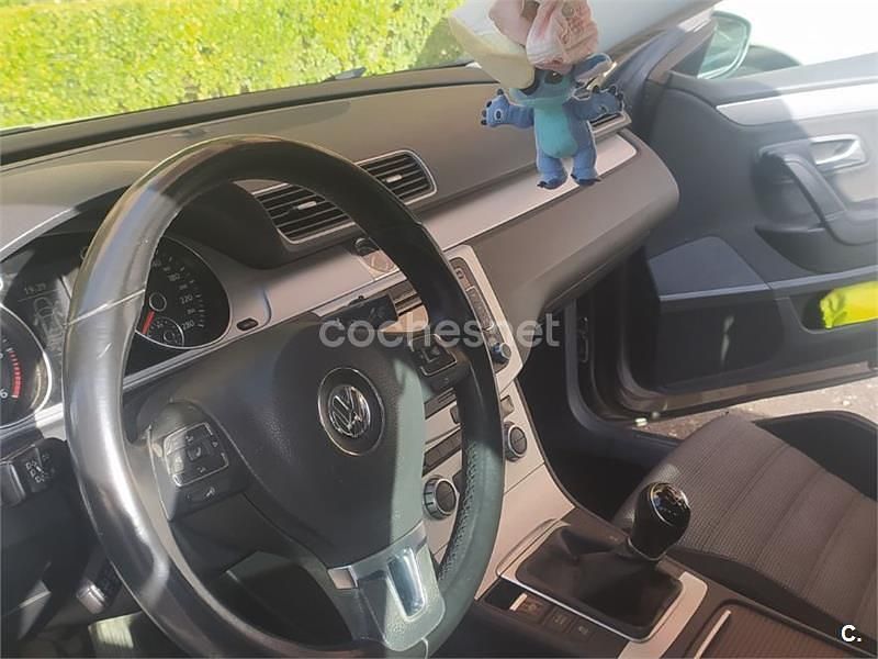 Usado VW CC Advance 140 CV (102 kW) 2013 Beige Berlina