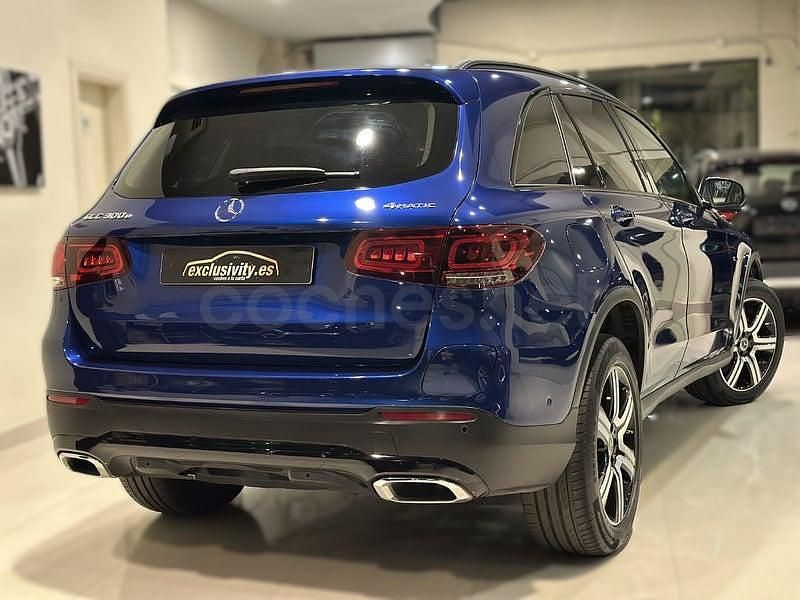 Usado Mercedes GLC300e 320 CV (235 kW) 2022 Azul SUV
