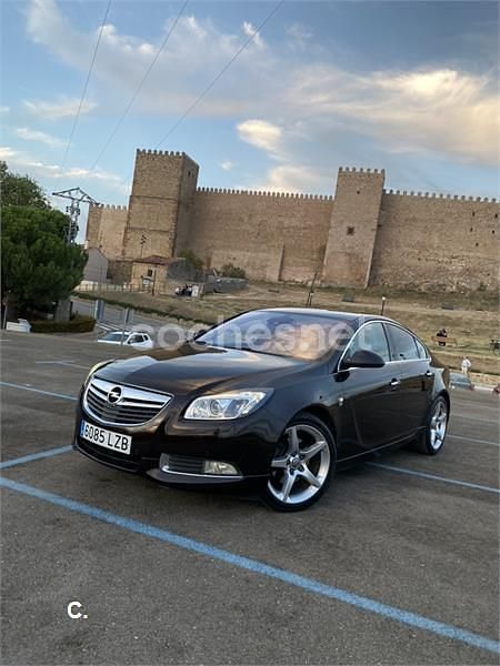 Marrón Usado 2012 Opel Insignia Sportive Berlina | 9300 € (Un poco caro) - Imagen 1/4