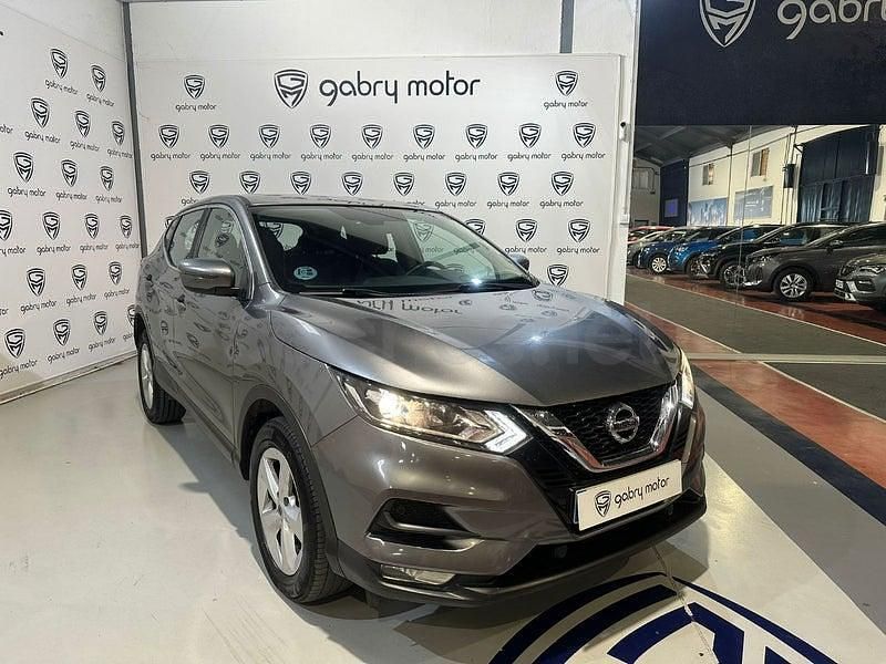 Usado Nissan Qashqai Acenta 115 CV (84 kW) 2020 Beige SUV