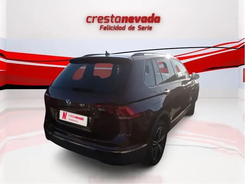 Usado VW Tiguan Life 122 CV (89 kW) 2021 Marrón SUV