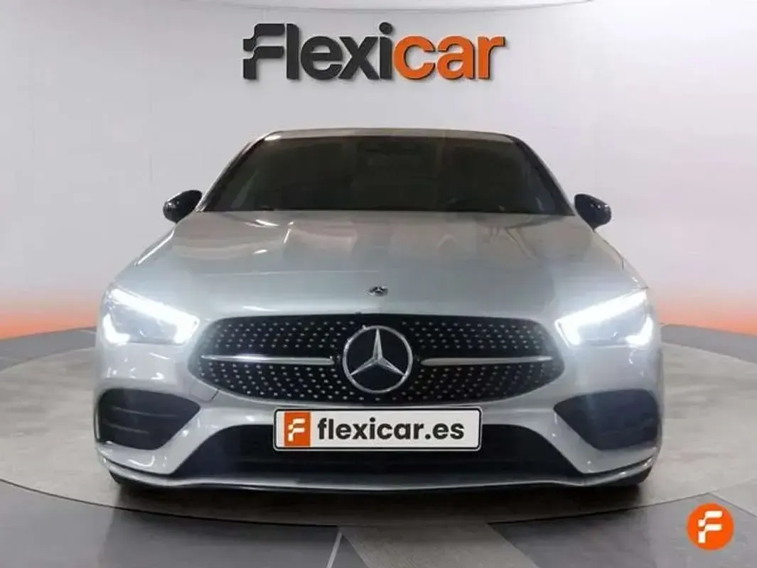 Usado Mercedes CLA180 Shooting Brake 116 CV (85 kW) 2021 Gris Familiar