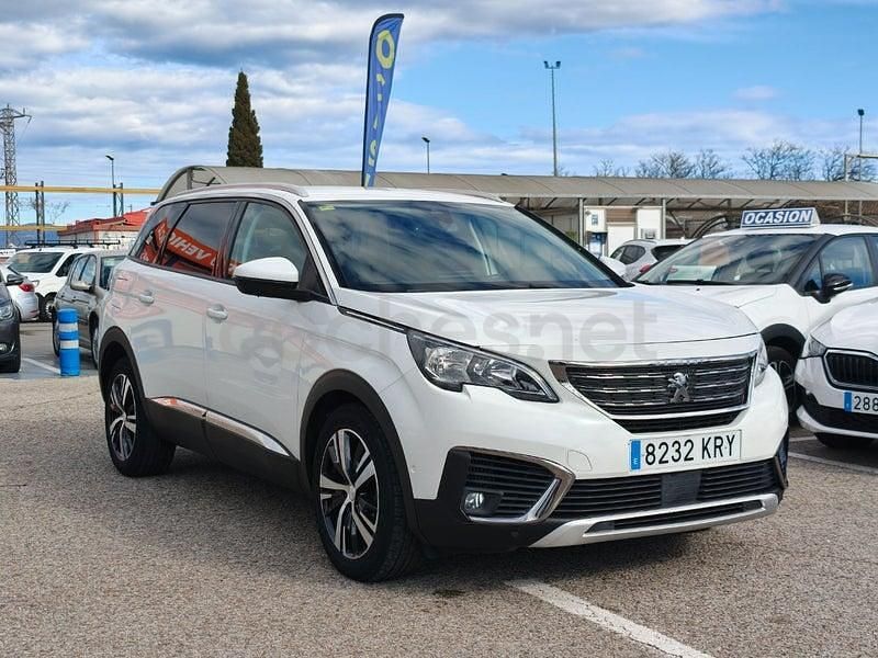 Usado Peugeot 5008 Allure 130 CV (95 kW) 2018 Blanco SUV