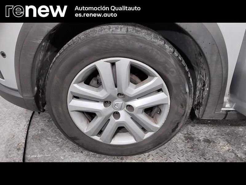 Usado Dacia Sandero Comfort 91 CV (66 kW) 2022 Gris Berlina