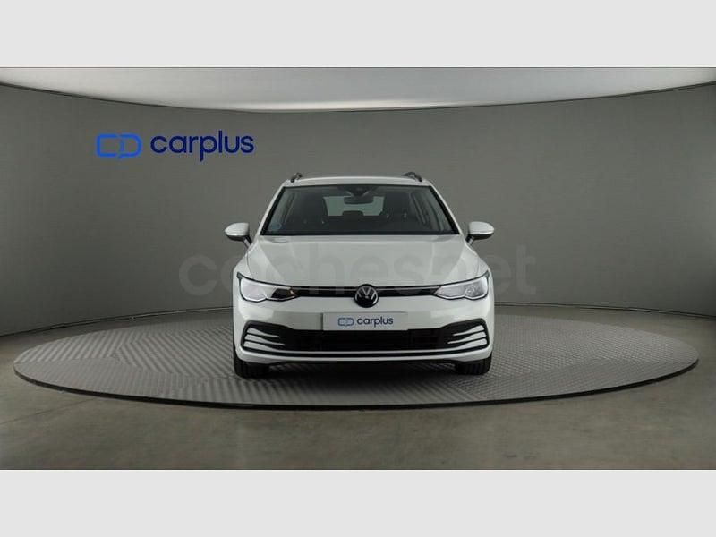 Usado VW Golf VIII 115 CV (84 kW) 2022 Blanco oryx (efecto nácar) Familiar