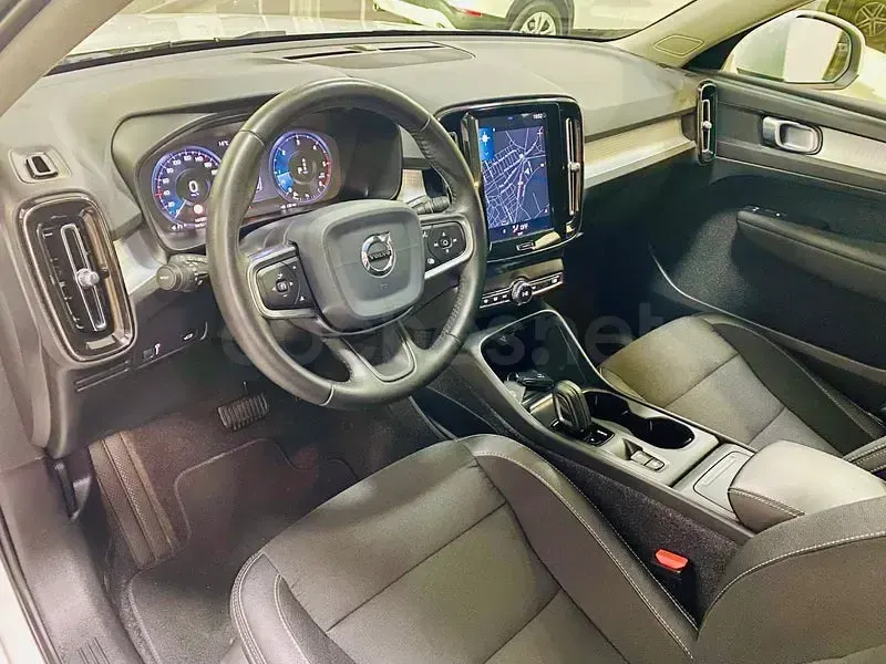 Usado Volvo XC40 Business Edition 190 CV (139 kW) 2020 Blanco SUV
