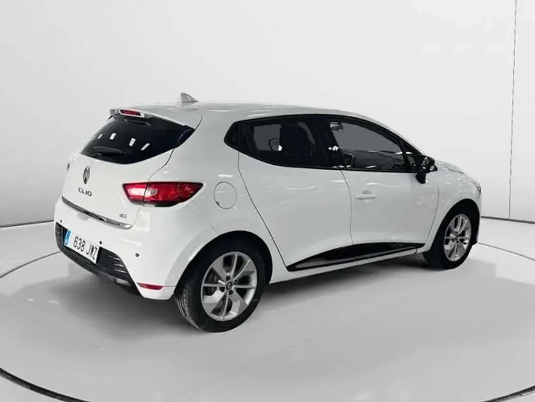Usado Renault Clio IV LIMITED 90 CV (66 kW) 2017 Blanco Utilitario