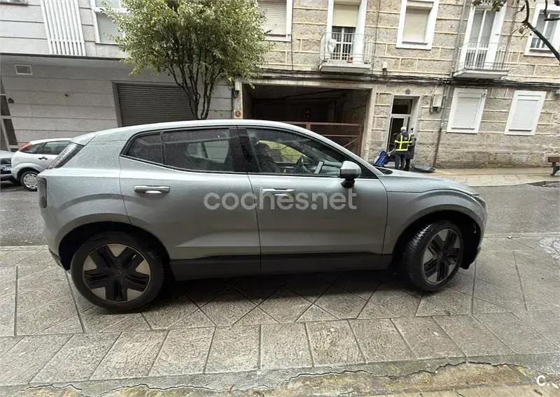 Usado Volvo EX30 Core 200 kW (272 CV) 2024 Eléctrico SUV