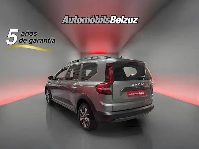 Usado Dacia Jogger Expression 110 HP (80 kW) 2025 Cinzento Monovolume