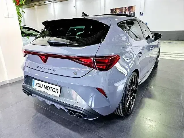 Nuevo Cupra Leon VZ 325 CV (239 kW) 2026 Gris Berlina