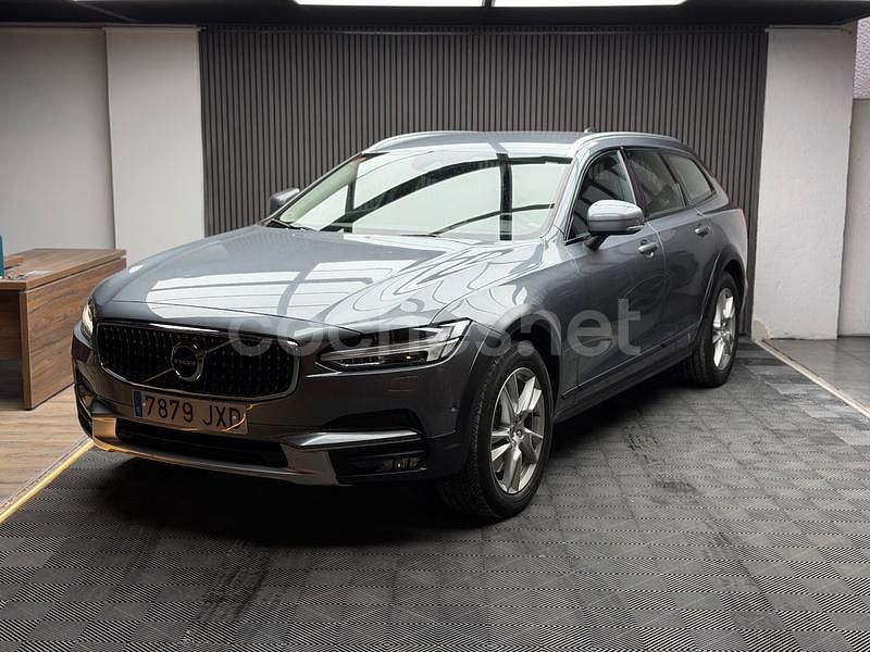 Gris / plata Usado 2017 Volvo V90 CC Familiar | 18.900 € (Super precio) - Imagen 1/4
